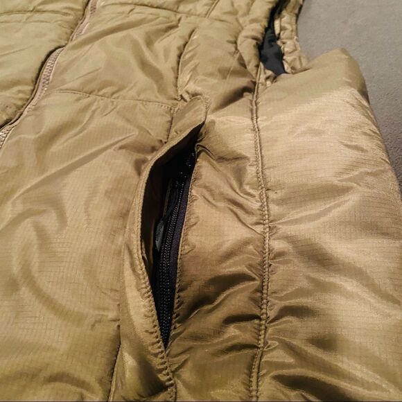 Can Am Riding Vest Size Medium - Picture 10 of 13